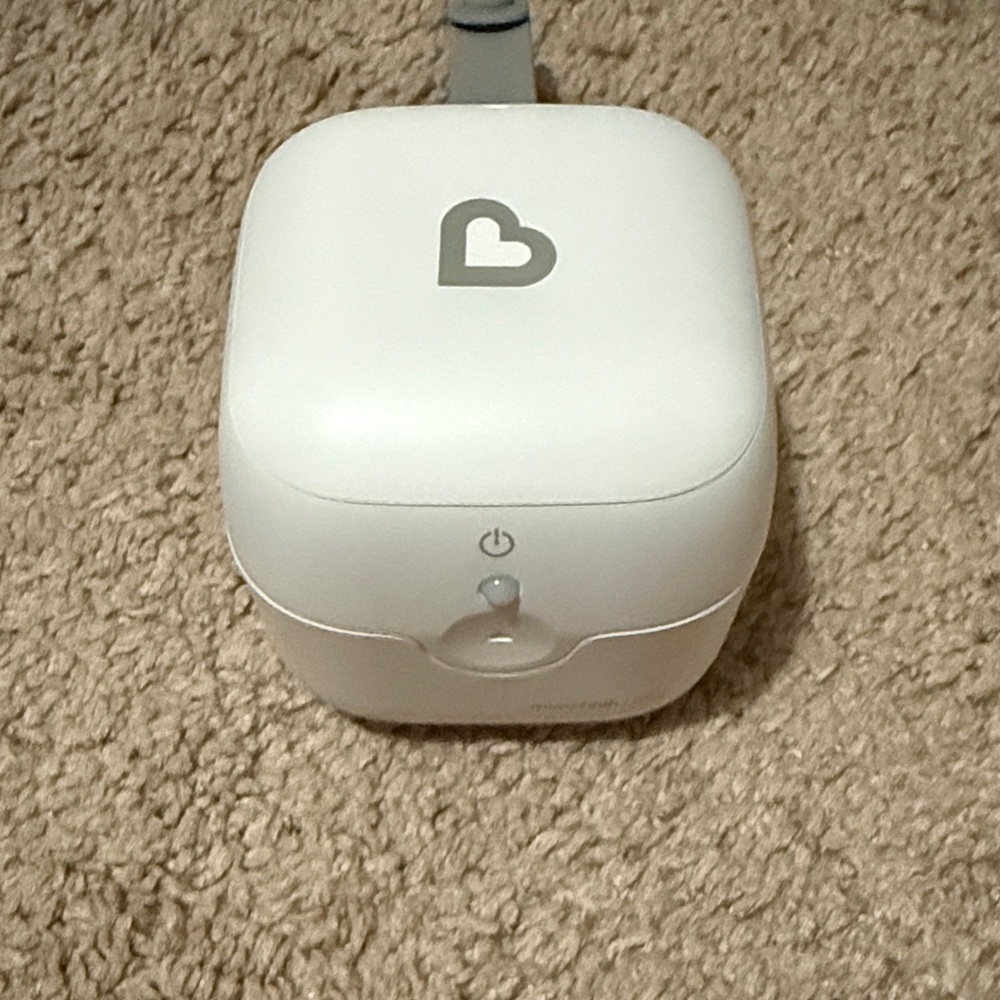 Munchkin 59s Mini portable sterilizer